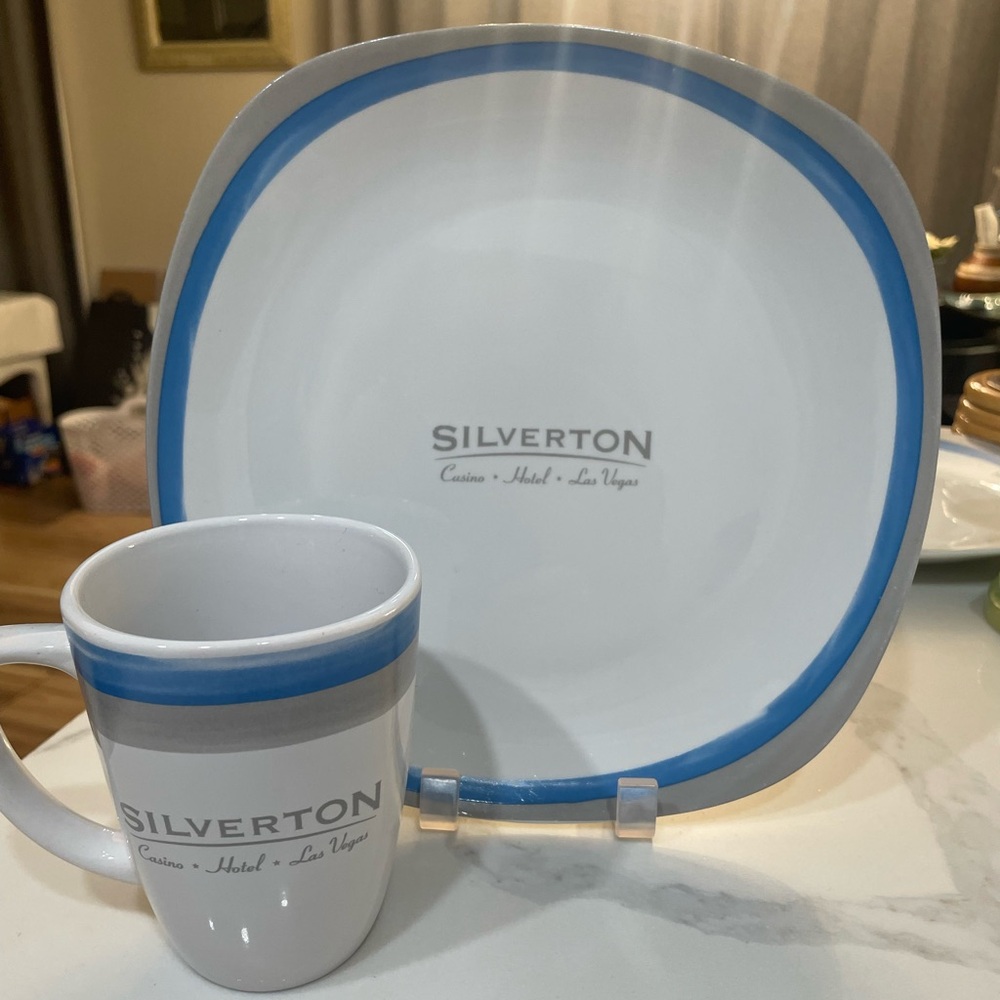 Las Vegas Silverton Casino Plate and Cup. Las Vegas